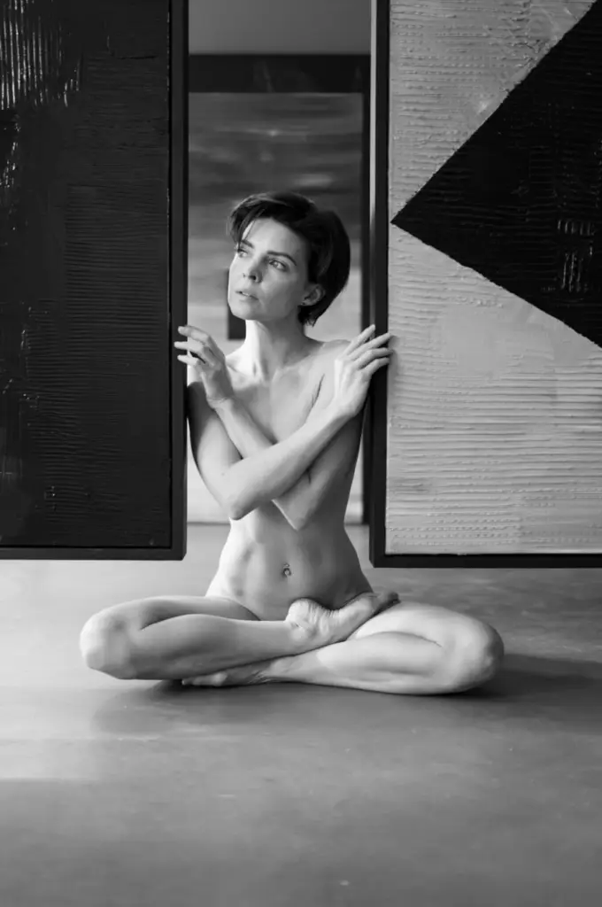 nude figure study implied abs slender black and white painting photography artistic pose model kristy jessica